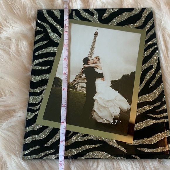 SILVER GLITTER ZEBRA MIRROR PRINT 5" X 7" PHOTO FRAME GLASS - Picture 8 of 8